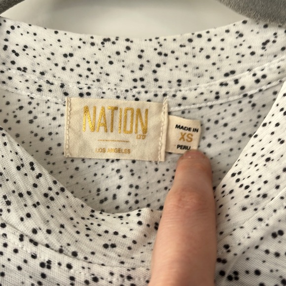 NATION TOPS - Picture 2 of 4